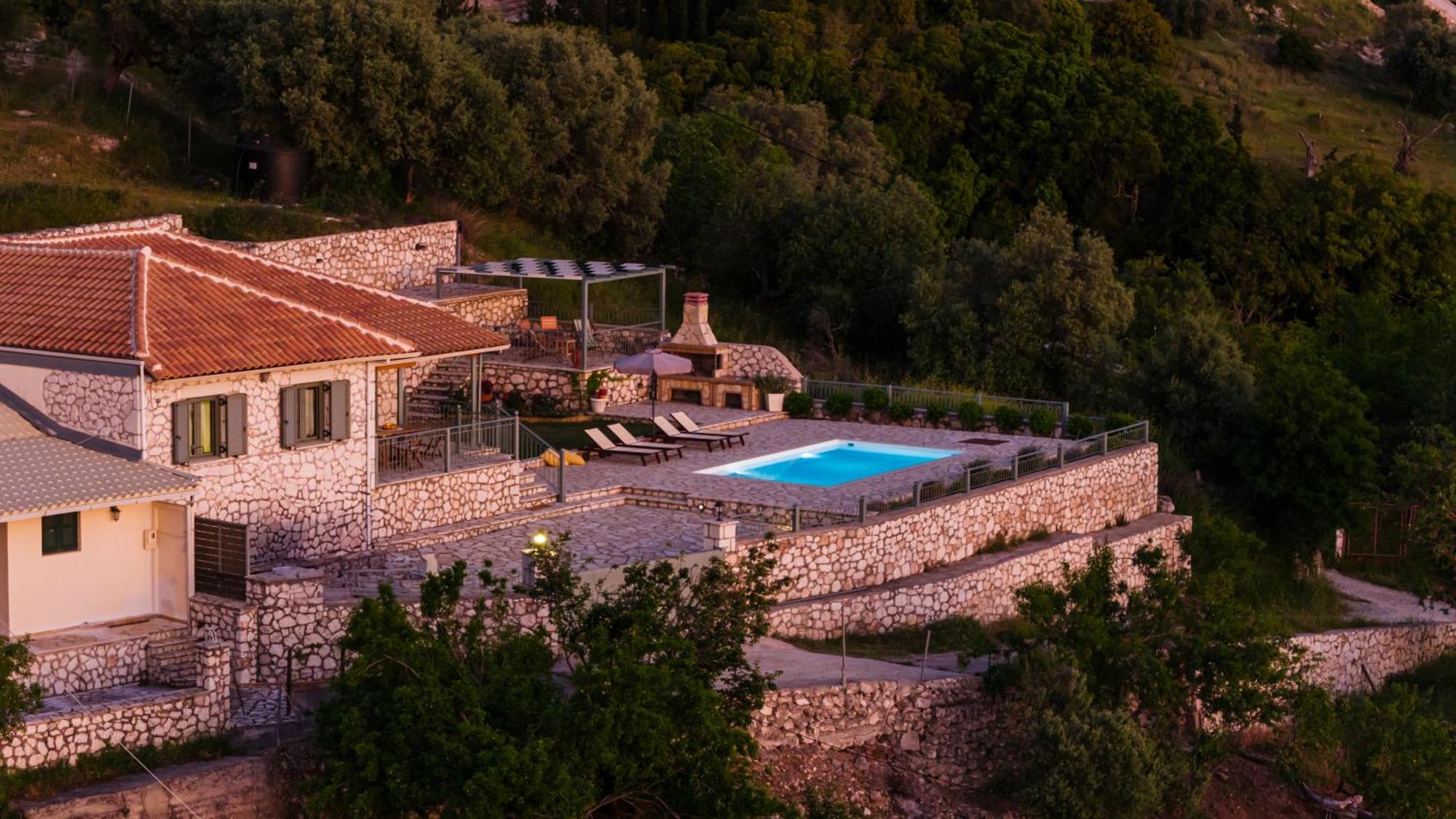 Villa Aurora Athánion Extérieur photo